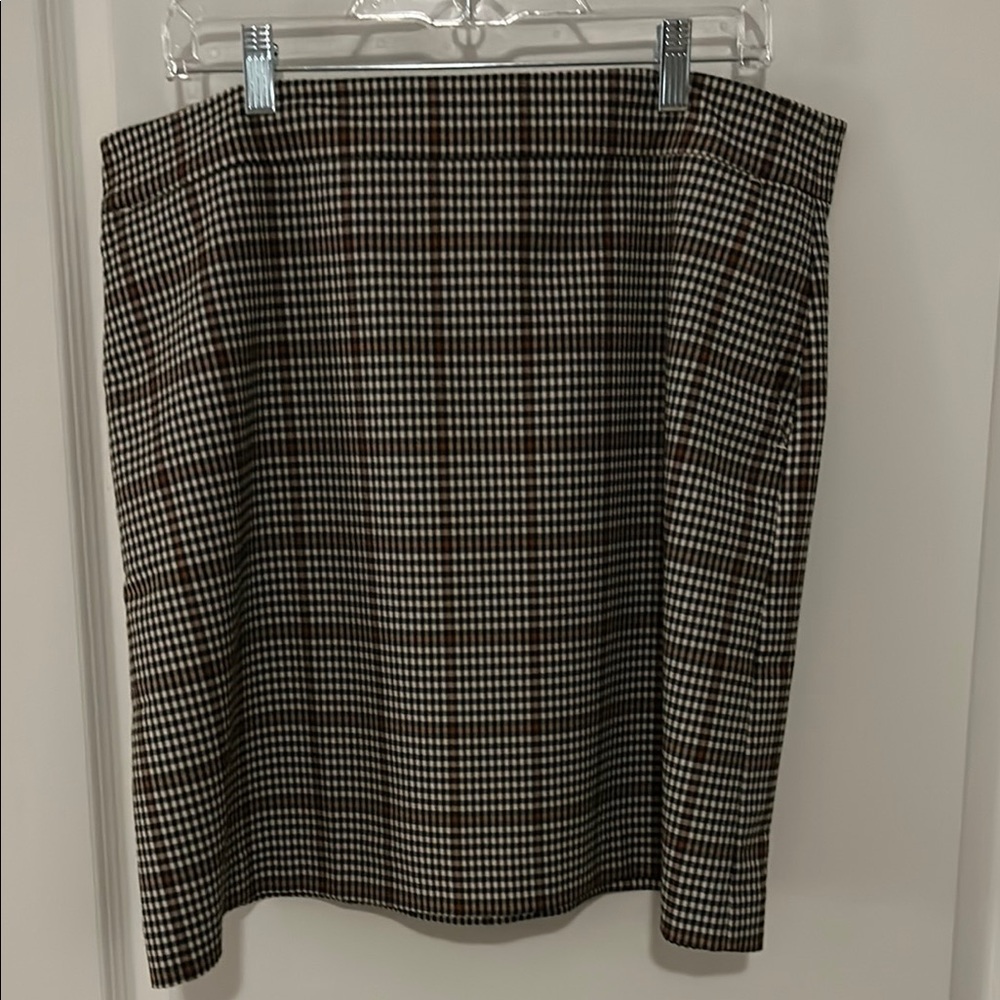 Brown and White Knee-length Pencil Skirt for Work